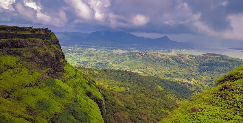 Scenic hills and cloudy skies in Lonavala, top places to visit for 1 night near Mumbai.