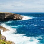 Dramatic Banzai Cliff, stunning places to visit near Hawaii with historic significance.