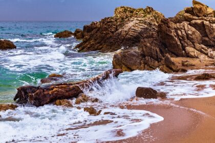 Rocky waves crash on shore at Şile, one of the best places to visit near Istanbul.