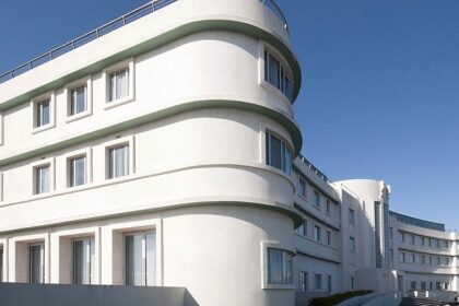 Admiring the iconic Midland Hotel is one of the most amazing things to do in Morecambe.