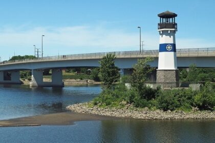 Plymouth Avenue Bridge over a water body in Plymouth with a small white architectural tower