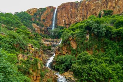 Horsley Hills panoramic view with lush forests, oe of the scenic places to visit near Brahmamgari Matam.