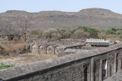 Purandar Fort hilltop view, one of the scenic places to visit near Baneshwar Temple.