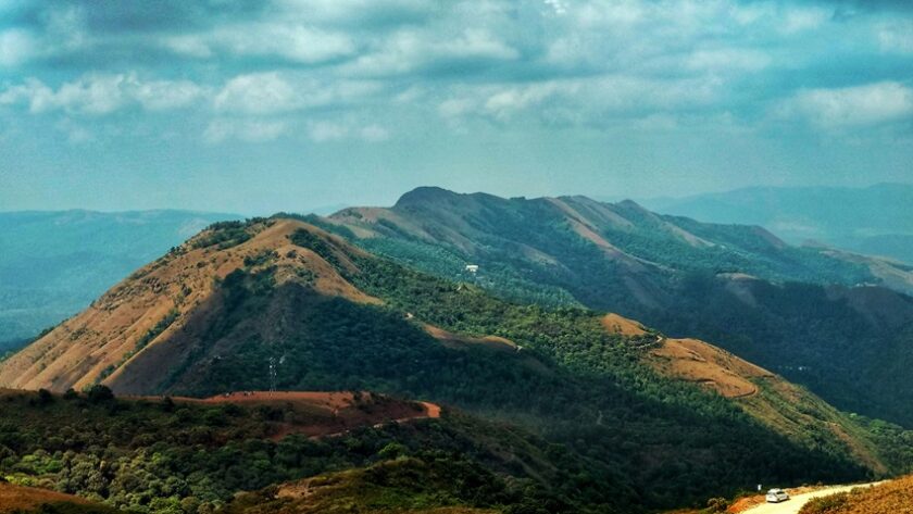 Yelagiri Hills with winding roads, green slopes and viewpoints one of the popular places to visit near Bangalore with friends.