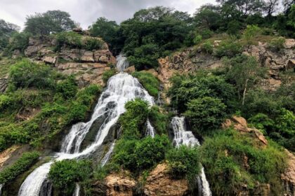 Godchinamalaki Falls, a scenic spot among places to visit near Belgaum in winter.