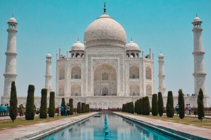 The Taj Mahal in Agra, one of the most stunning places to visit near Delhi for 3 days.