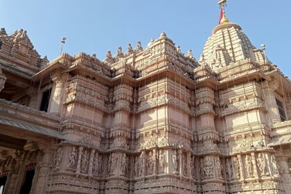 Khidrapur Kopeshwar Temple, a historic gem among places to visit near Ichalkaranji.