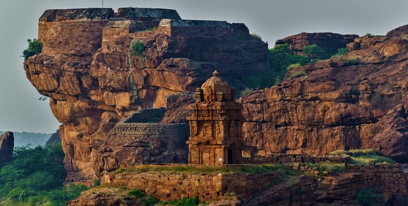 Vaikunta Caves, nestled in serene nature, one of the top places to visit near Kaiwara.