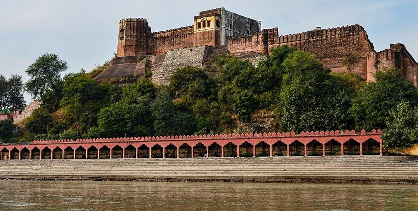 Exterior view of Akhnoor Fort overlooking the Chenab River, showcasing forts in Kashmir.