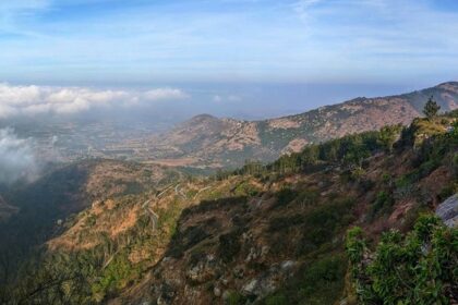 Scenic sunrise view from Nandi Hills, a popular spot among picnic places in Karnataka.