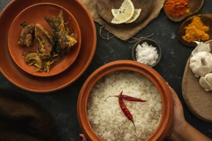 Delicious fish fry with rice served at popular restaurants in Agartala – a local favourite.