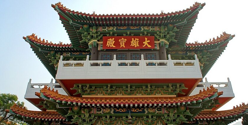 Che Kung Temple gazebo with lush greenery is a serene site among temples in Hong Kong.